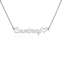 Collar con nombre clásico estilo corazón
