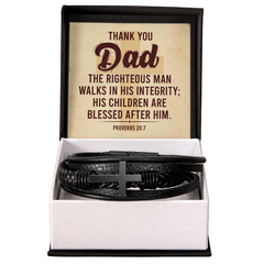 Proverbios 20:7 - Pulsera de cuero con cruz